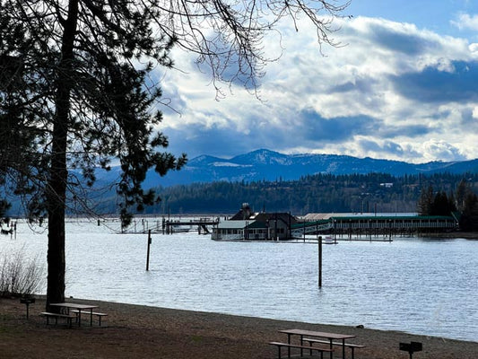 CDA Lake (3154)